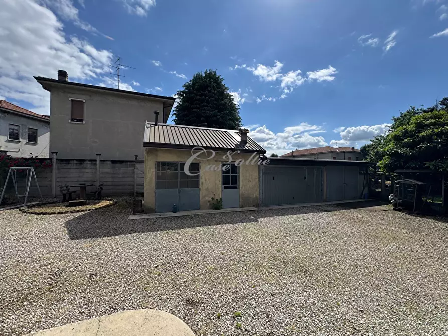 Immagine 5 di Rustico / casale in vendita  in Via Antonio Stoppani a Mariano Comense