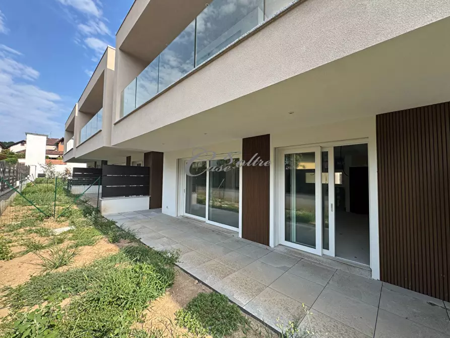 Immagine 8 di Villa in vendita  in Meucci a Cantù