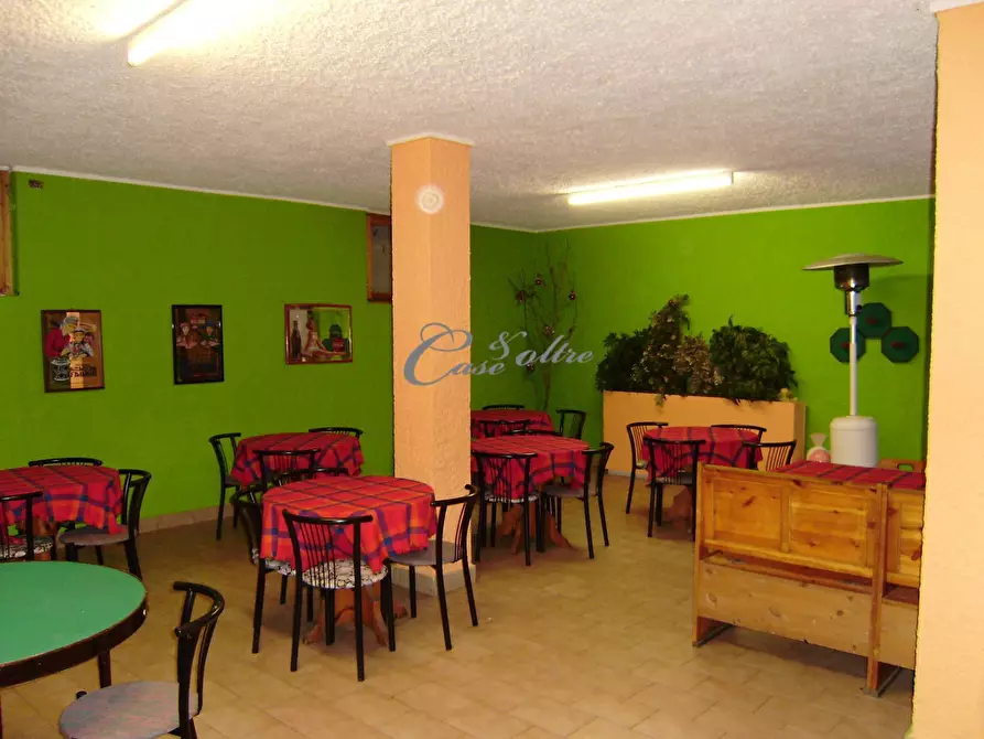 Immagine 19 di Locale commerciale in vendita  in Via Aldo Moro a Olgiate Comasco