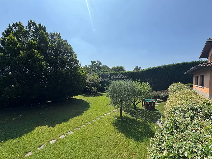 Immagine 10 di Villa in vendita  in Via Cervino a Cantù