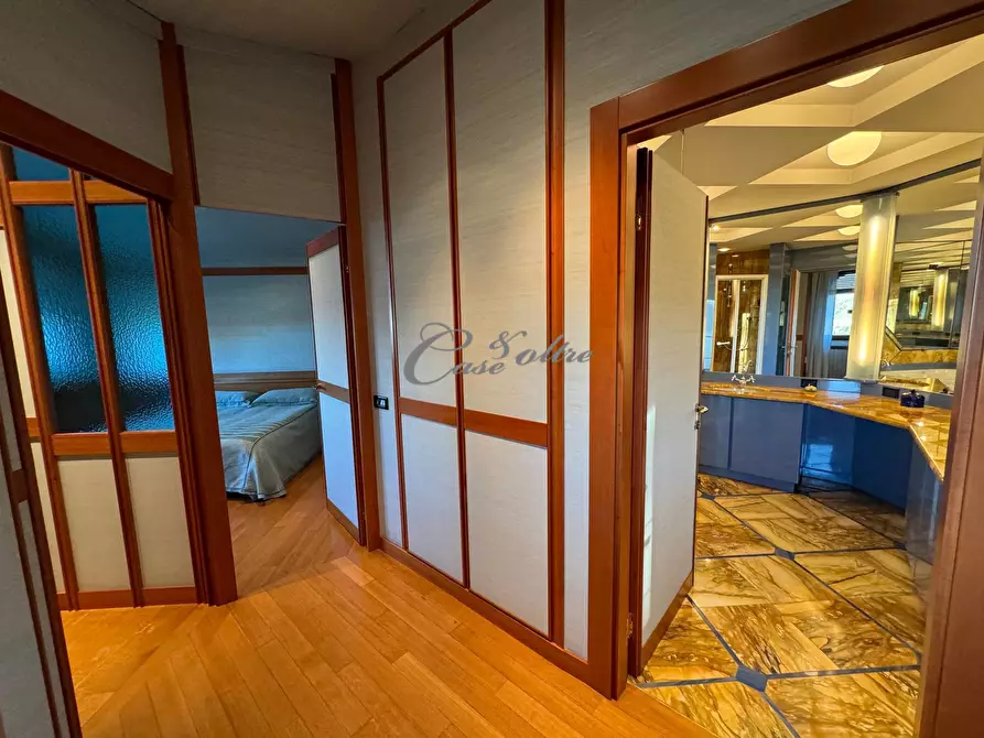 Immagine 16 di Villa in vendita  in Via Cervino a Cantù