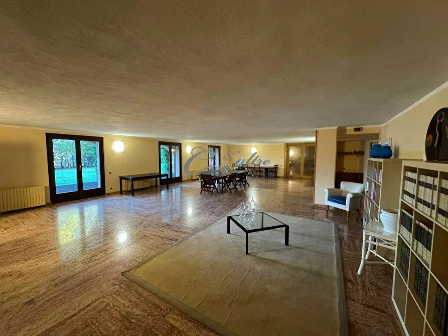 Immagine 23 di Villa in vendita  in Via Cervino a Cantù