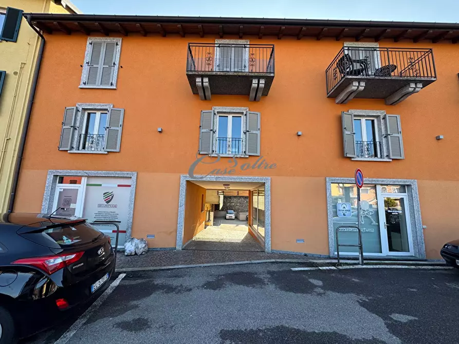 Immagine 4 di Appartamento in vendita  in Via Andrea Stoppani a Menaggio