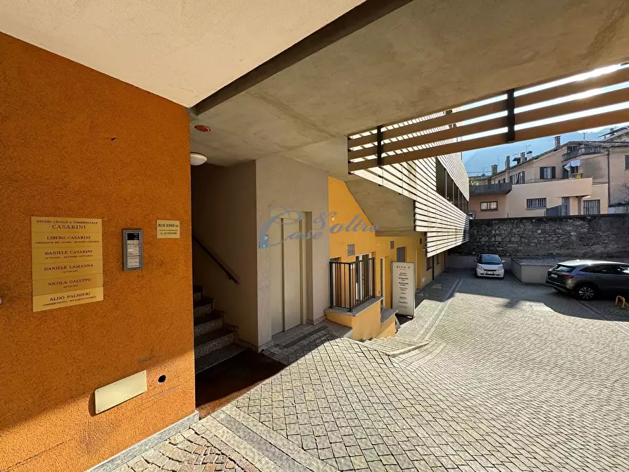 Immagine 5 di Appartamento in vendita  in Via Andrea Stoppani a Menaggio