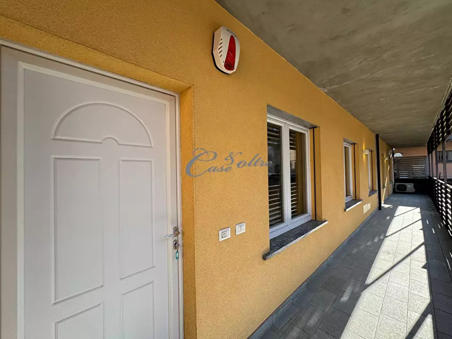 Immagine 3 di Appartamento in vendita  in Via Andrea Stoppani a Menaggio