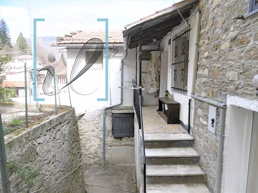 Immagine 2 di Rustico / casale in vendita  in piazza ai caduti 1 a Briga Alta