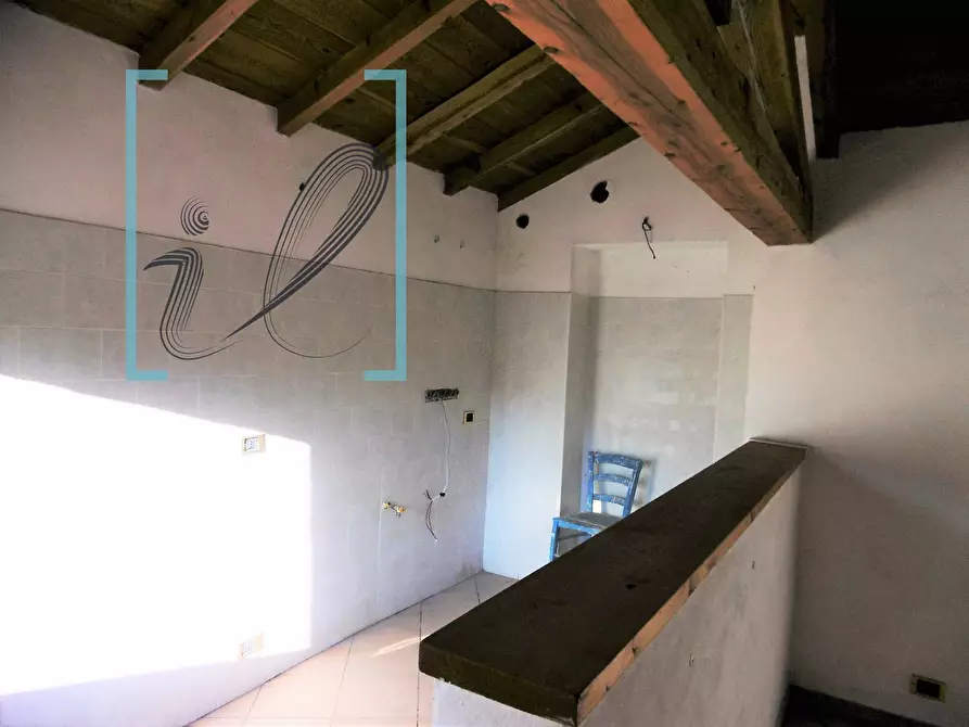 Immagine 5 di Appartamento in vendita  in Via De Filippi a Armo