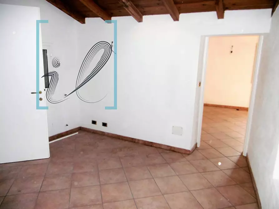 Immagine 9 di Appartamento in vendita  in Via De Filippi a Armo