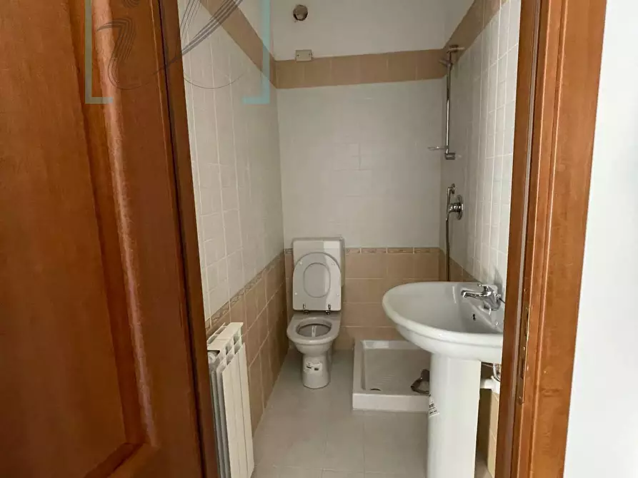 Immagine 8 di Ufficio in vendita  in via aurelia a Ceriale