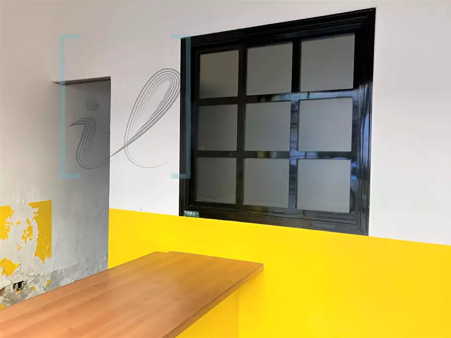 Immagine 8 di Ufficio in vendita  in via genova a Albenga