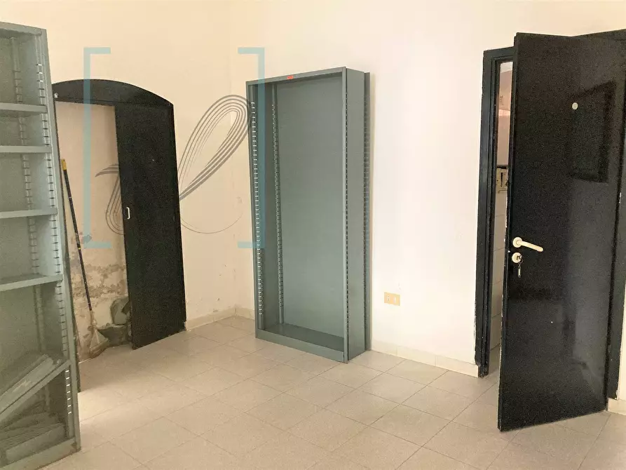 Immagine 12 di Ufficio in vendita  in via genova a Albenga