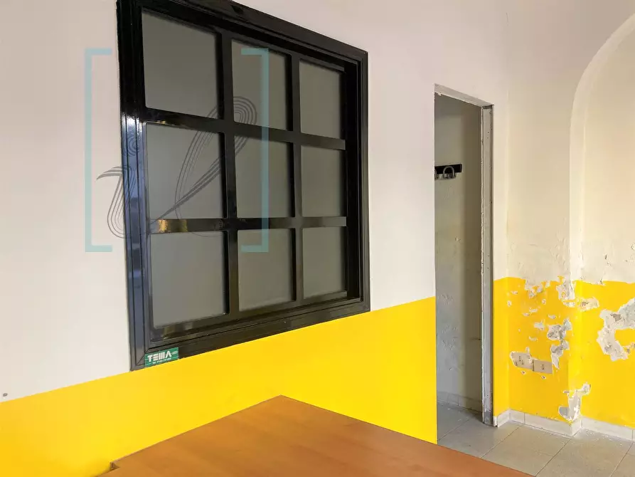 Immagine 16 di Ufficio in vendita  in via genova a Albenga