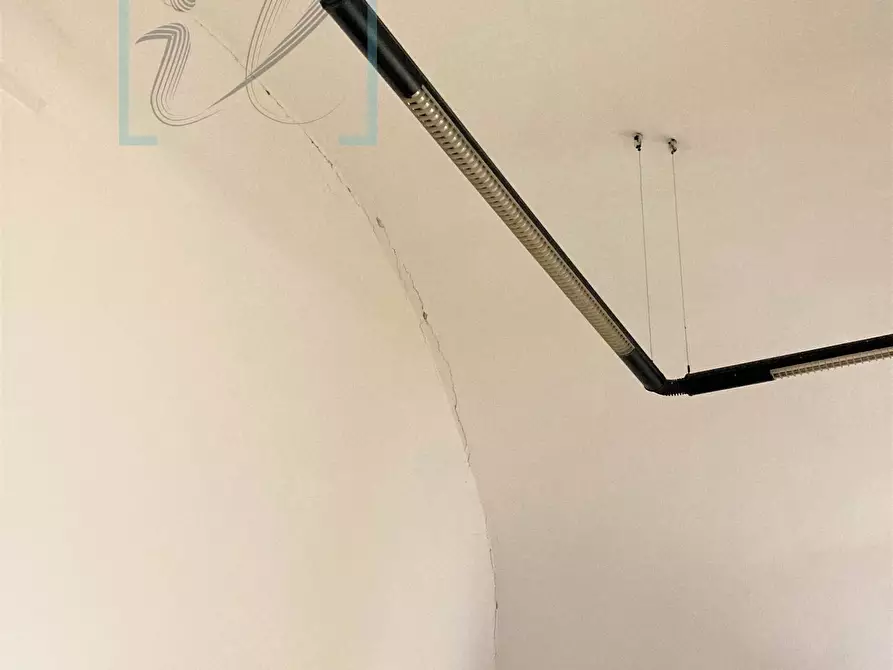 Immagine 19 di Ufficio in vendita  in via genova a Albenga