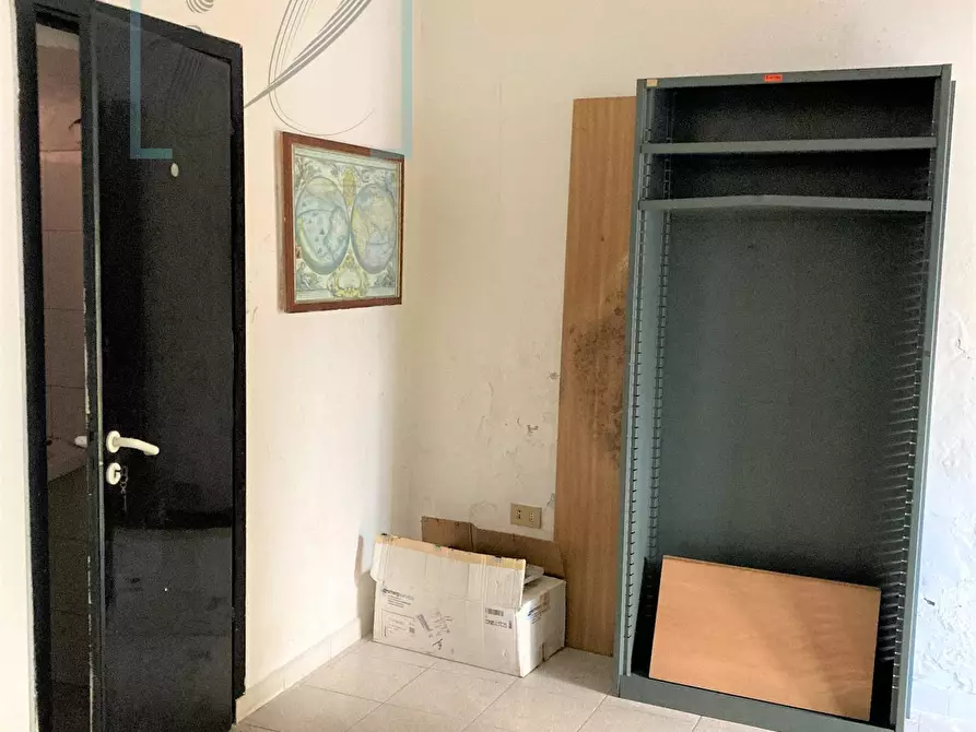 Immagine 20 di Ufficio in vendita  in via genova a Albenga