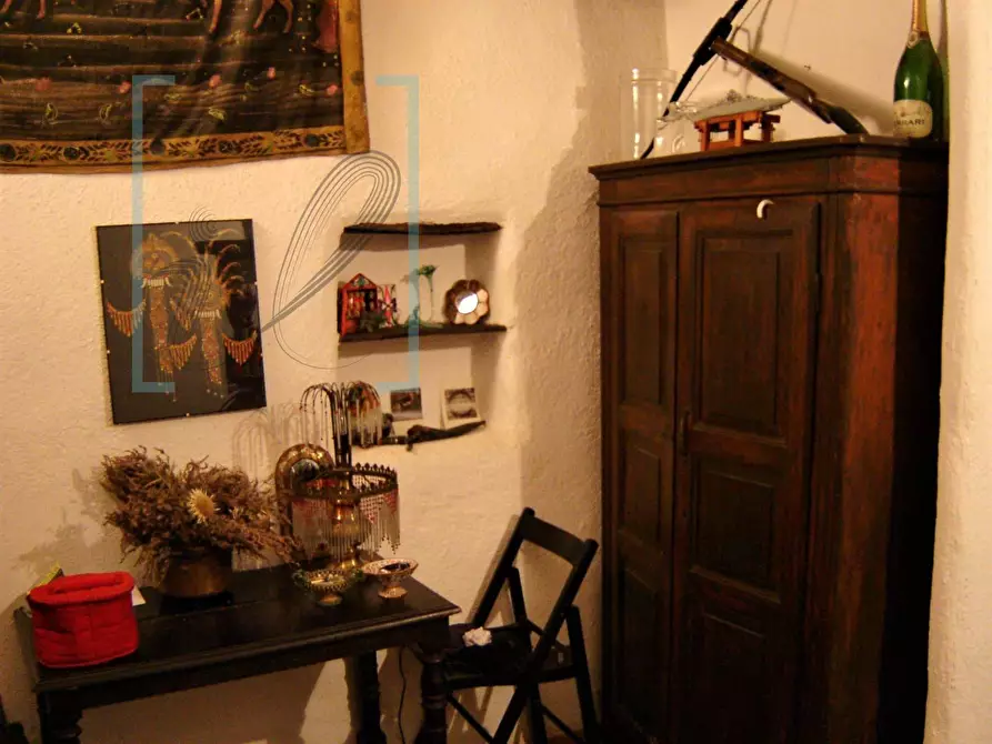 Immagine 43 di Rustico / casale in vendita  in via al castello a Castelvecchio Di Rocca Barbena