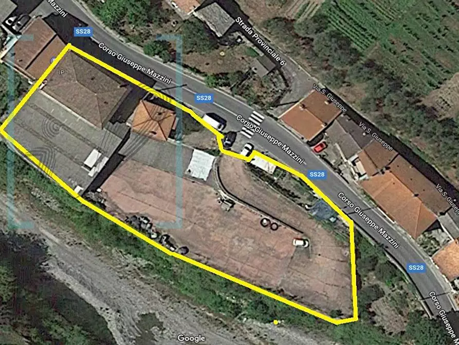 Immagine 2 di Locale commerciale in vendita  in corso mazzini a Pieve Di Teco