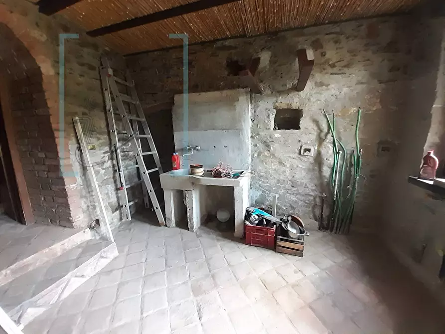 Immagine 29 di Rustico / casale in vendita  in via capitolo a Onzo