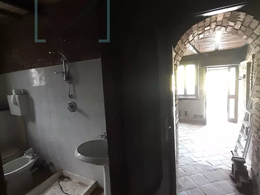 Immagine 33 di Rustico / casale in vendita  in via capitolo a Onzo