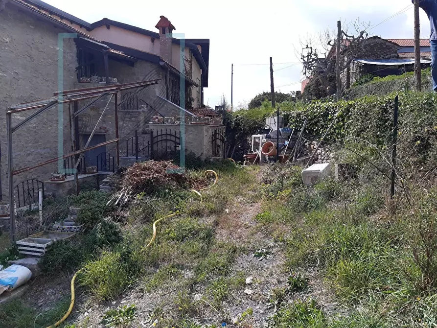 Immagine 35 di Rustico / casale in vendita  in via capitolo a Onzo