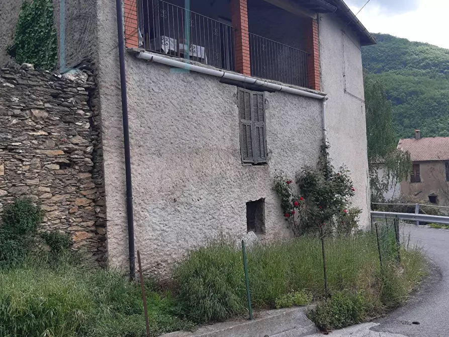 Immagine 27 di Rustico / casale in vendita  in via grenzolini a Armo