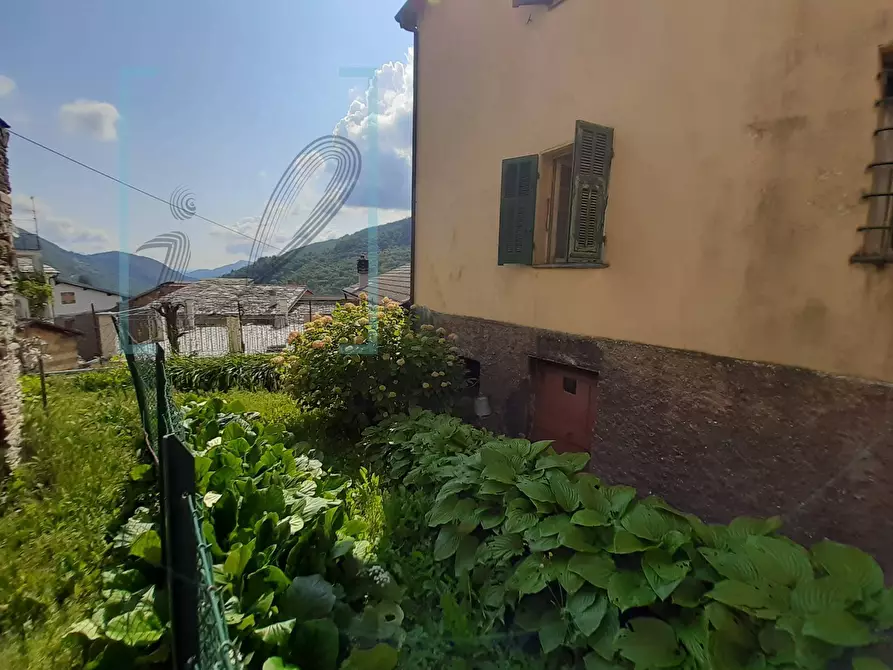 Immagine 36 di Rustico / casale in vendita  in via chiappa a Rezzo