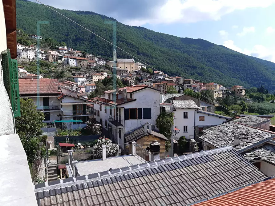 Immagine 45 di Rustico / casale in vendita  in via chiappa a Rezzo