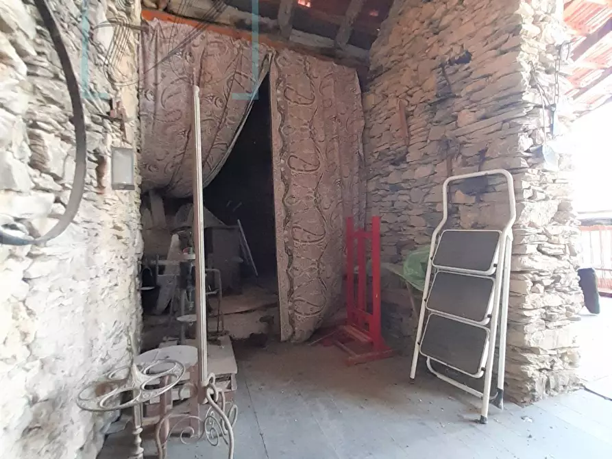 Immagine 28 di Rustico / casale in vendita  in borgata aira aquila d'arroscia a Aquila D'arroscia