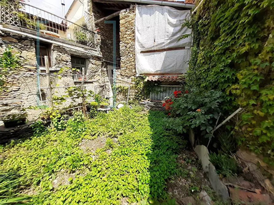 Immagine 36 di Rustico / casale in vendita  in borgata aira aquila d'arroscia a Aquila D'arroscia