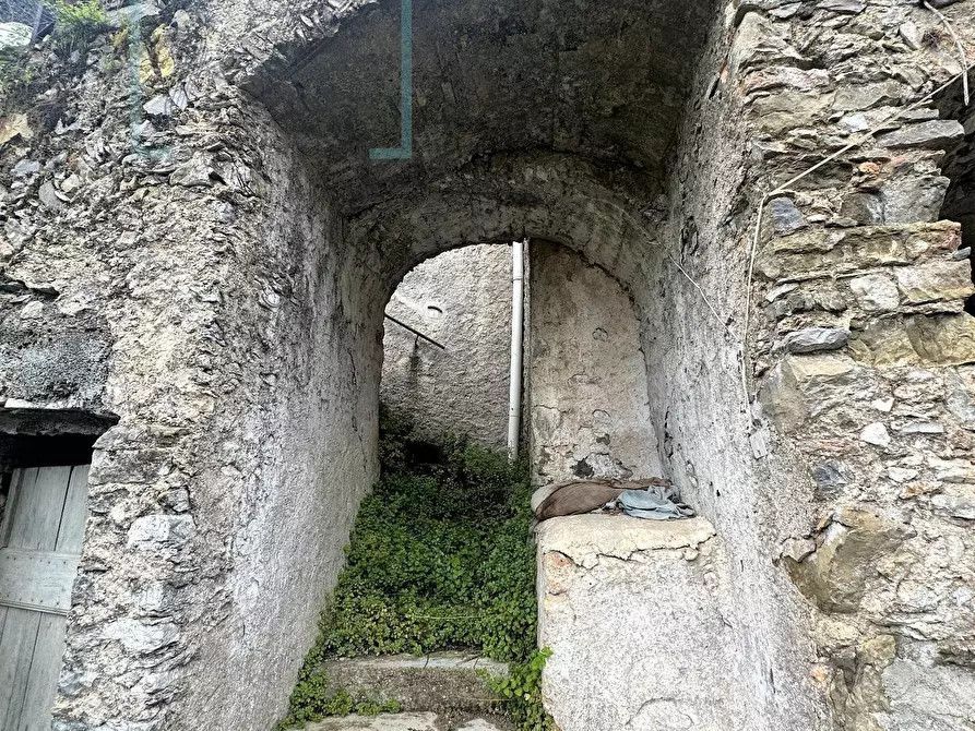 Immagine 15 di Rustico / casale in vendita  in via IV Novembre a Castelbianco