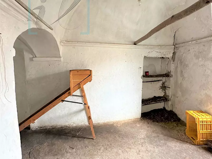 Immagine 18 di Rustico / casale in vendita  in via IV Novembre a Castelbianco