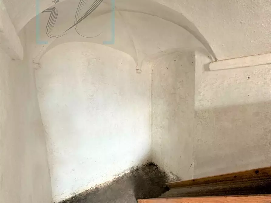 Immagine 22 di Rustico / casale in vendita  in via IV Novembre a Castelbianco