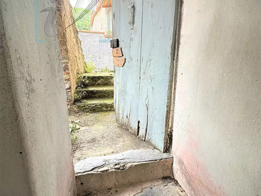 Immagine 24 di Rustico / casale in vendita  in via IV Novembre a Castelbianco