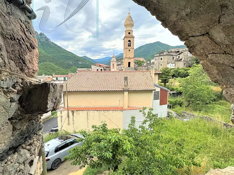 Immagine 25 di Rustico / casale in vendita  in via IV Novembre a Castelbianco