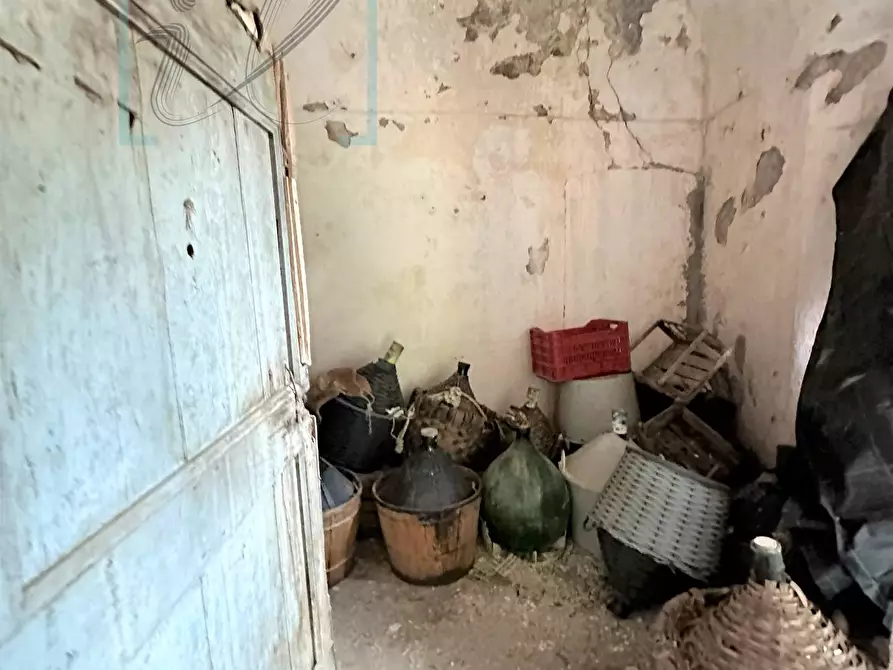 Immagine 29 di Rustico / casale in vendita  in via IV Novembre a Castelbianco