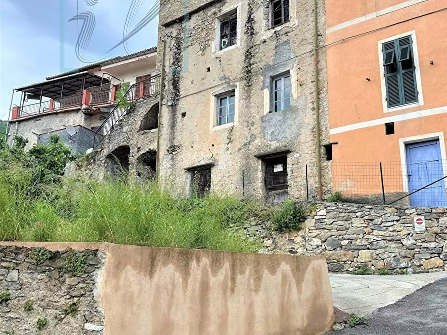 Immagine 14 di Rustico / casale in vendita  in via IV Novembre a Castelbianco