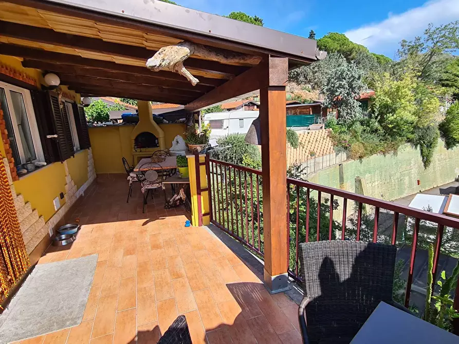 Immagine 14 di Villa in vendita  in via Pineta a Cisano Sul Neva