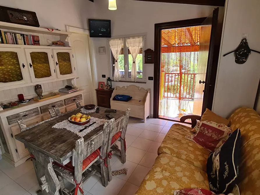 Immagine 16 di Villa in vendita  in via Pineta a Cisano Sul Neva