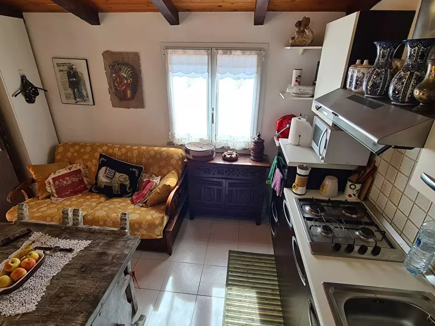 Immagine 18 di Villa in vendita  in via Pineta a Cisano Sul Neva