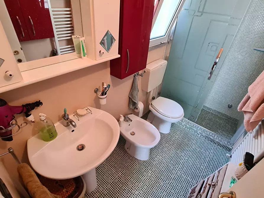 Immagine 25 di Villa in vendita  in via Pineta a Cisano Sul Neva