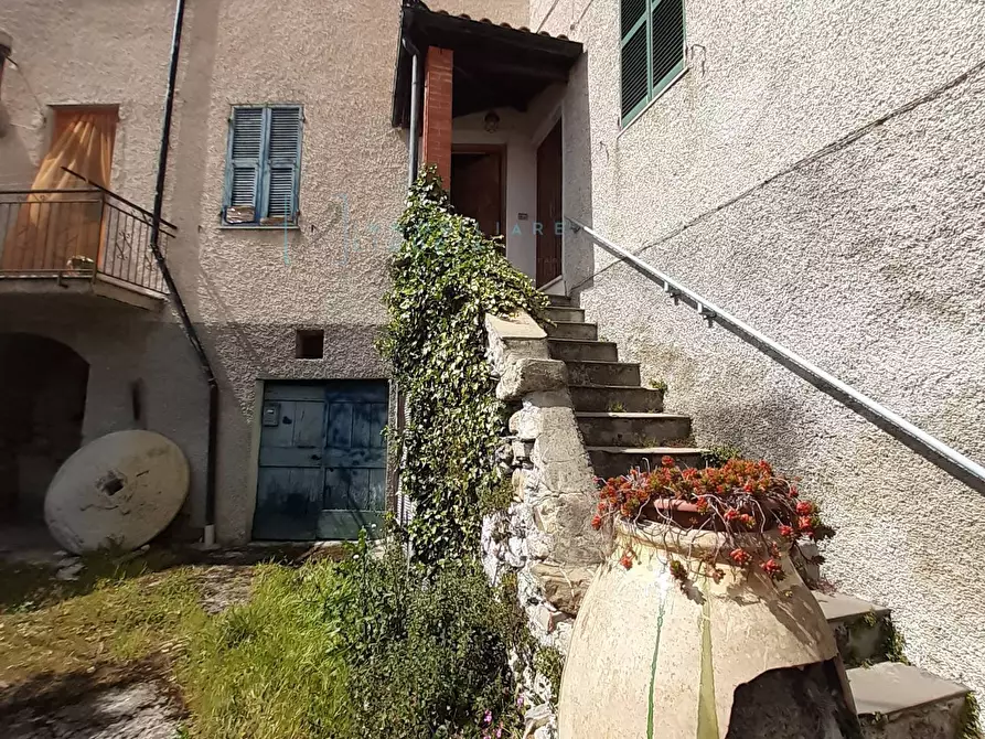 Immagine 3 di Rustico / casale in vendita  in vico rosa a Pontedassio