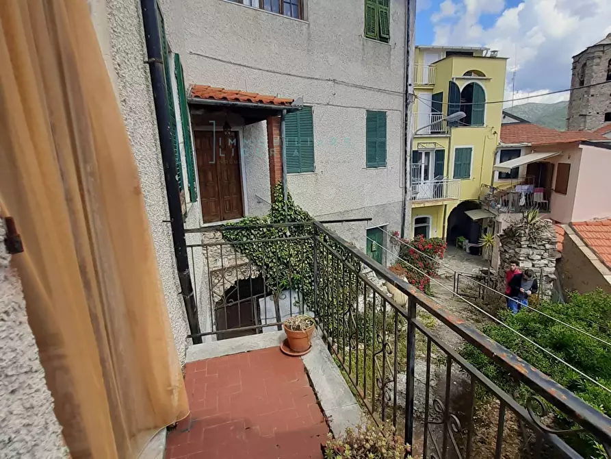 Immagine 40 di Rustico / casale in vendita  in vico rosa a Pontedassio