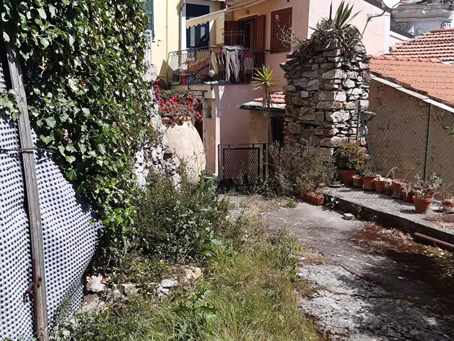 Immagine 55 di Rustico / casale in vendita  in vico rosa a Pontedassio