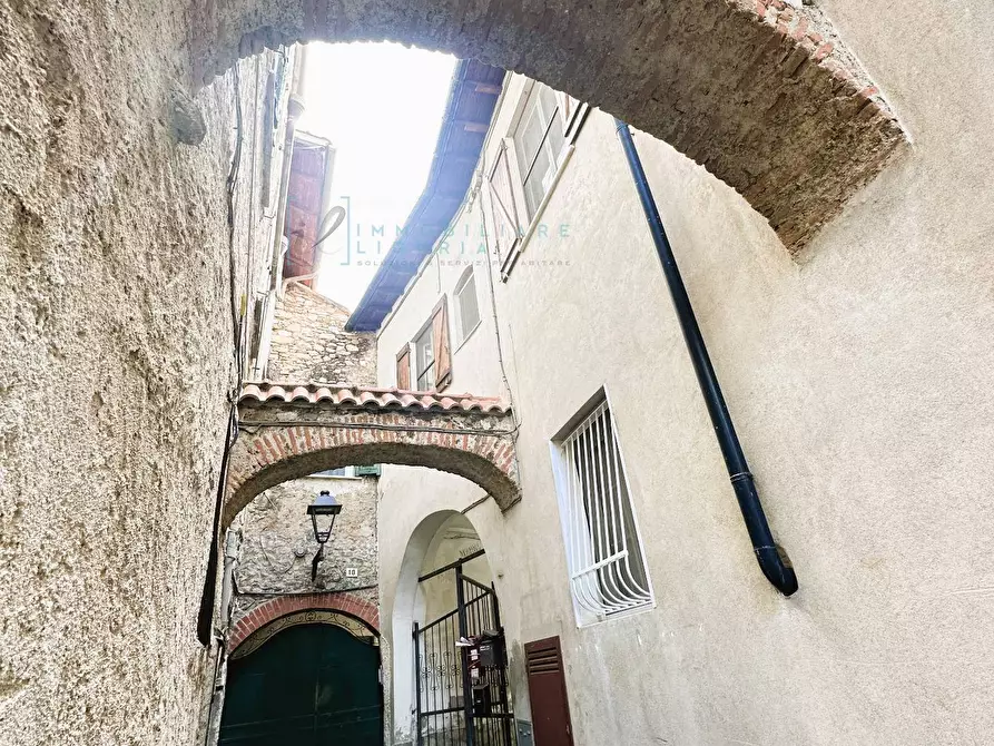 Immagine 1 di Rustico / casale in vendita  in via enrico riva a Albenga