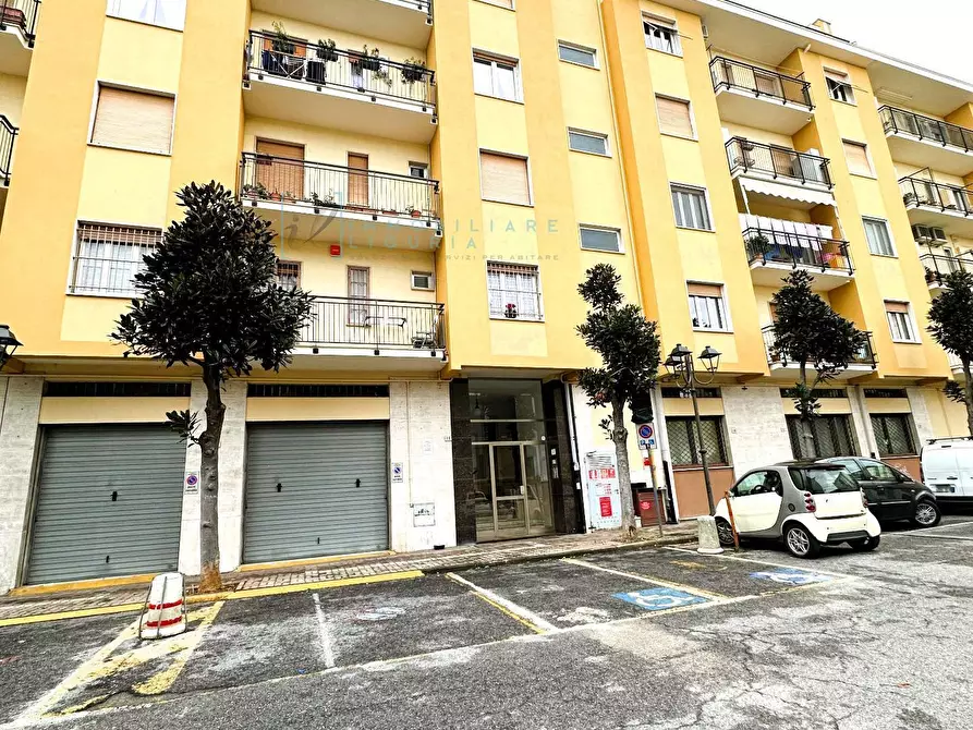 Immagine 1 di Appartamento in vendita  in via degli orti a Albenga