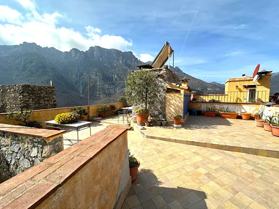 Immagine 2 di Rustico / casale in vendita  in Via IV novembre a Castelbianco