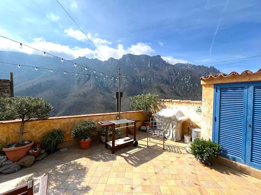 Immagine 28 di Rustico / casale in vendita  in Via IV novembre a Castelbianco