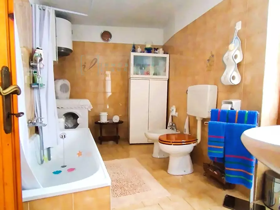 Immagine 7 di Appartamento in vendita  in Via Umberto I a Cosio D'arroscia