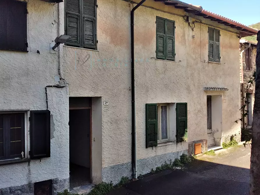 Immagine 1 di Rustico / casale in vendita  in via ottano a Pornassio