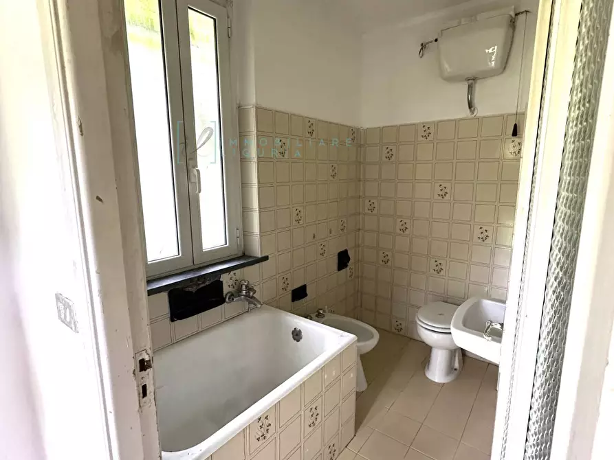 Immagine 27 di Rustico / casale in vendita  in Via Pennavaire a Castelbianco