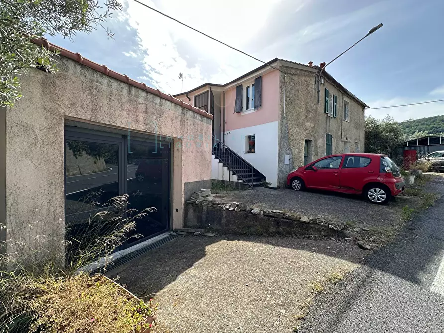 Immagine 1 di Rustico / casale in vendita  in località vallone a Vendone